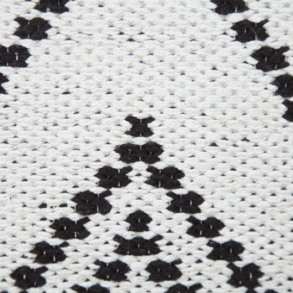 Ox Bay Hand-Woven White/Black Chevron Cotton Blend Pillow Cover. Picture 2