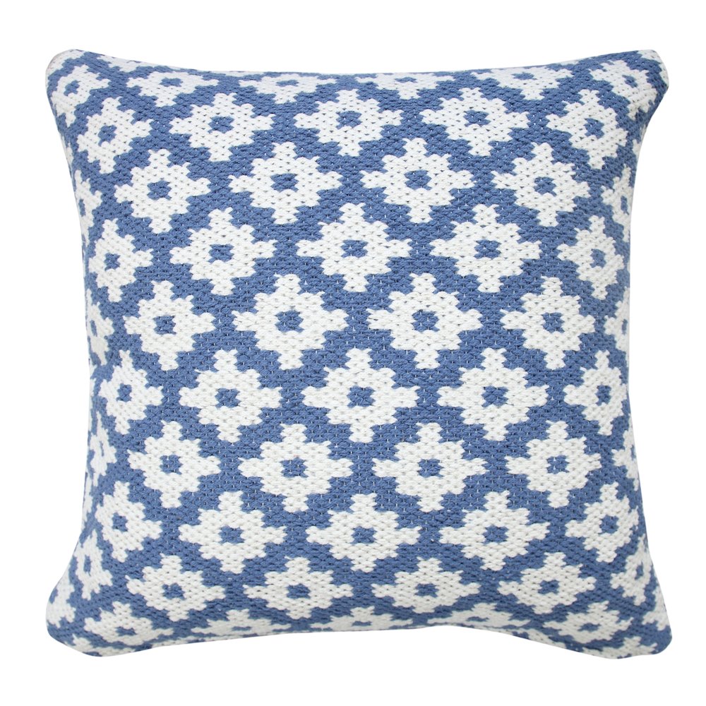 Ox Bay Machine-Made Blue/White Diamond Cotton Blend Pillow Cover. Picture 1