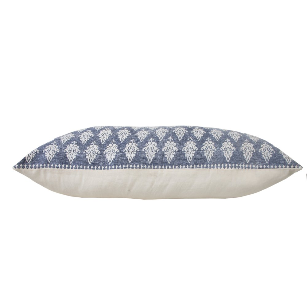 Ox Bay Hand-Woven Blue/White Floral/Botanical All-Natural Cotton Pillow Cover. Picture 6