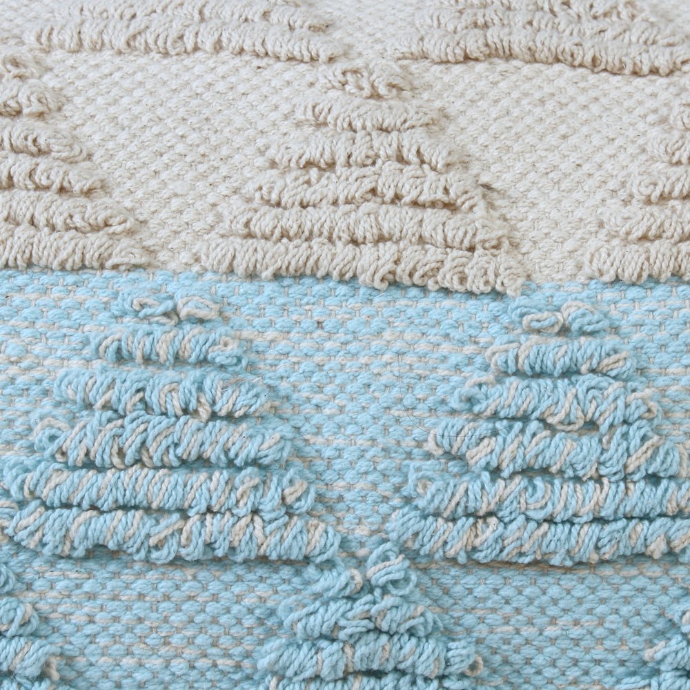 Ox Bay Hand-Woven Blue/White Geometric All-Natural Cotton Pillow Cover. Picture 2