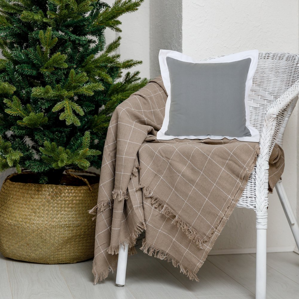 Ox Bay Hand-Woven Gray/White Bordered All-Natural Cotton Pillow Cover. Picture 8