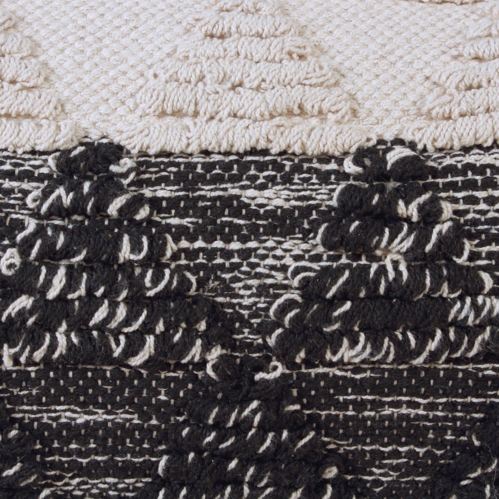 Ox Bay Hand-Woven Black/White Geometric All-Natural Cotton Pillow Cover. Picture 2