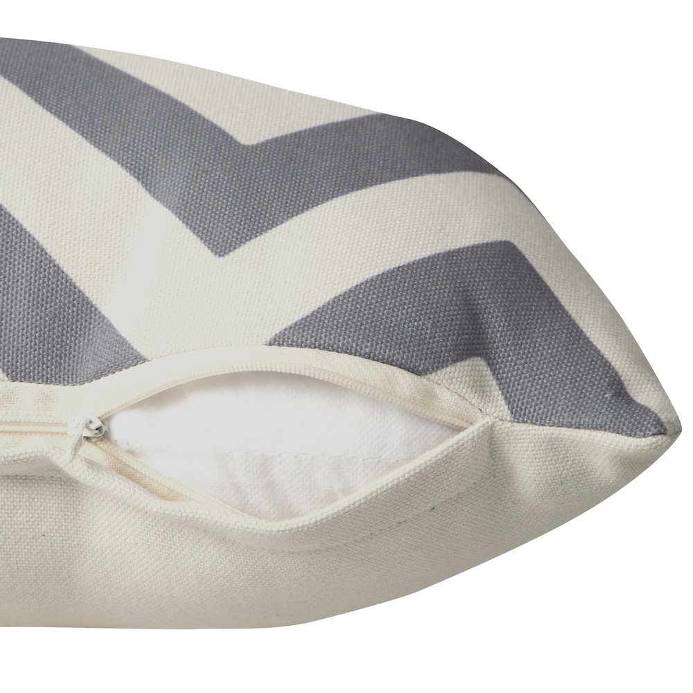 Veranda PET Yarn Poly Filled Pillow in Gray/White, 14" x 20". Picture 5