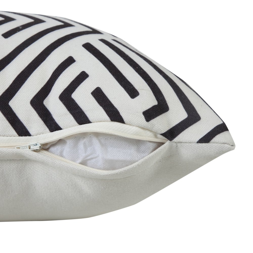Veranda PET Yarn Poly Filled Pillow in Black/White, 20" x 20". Picture 3