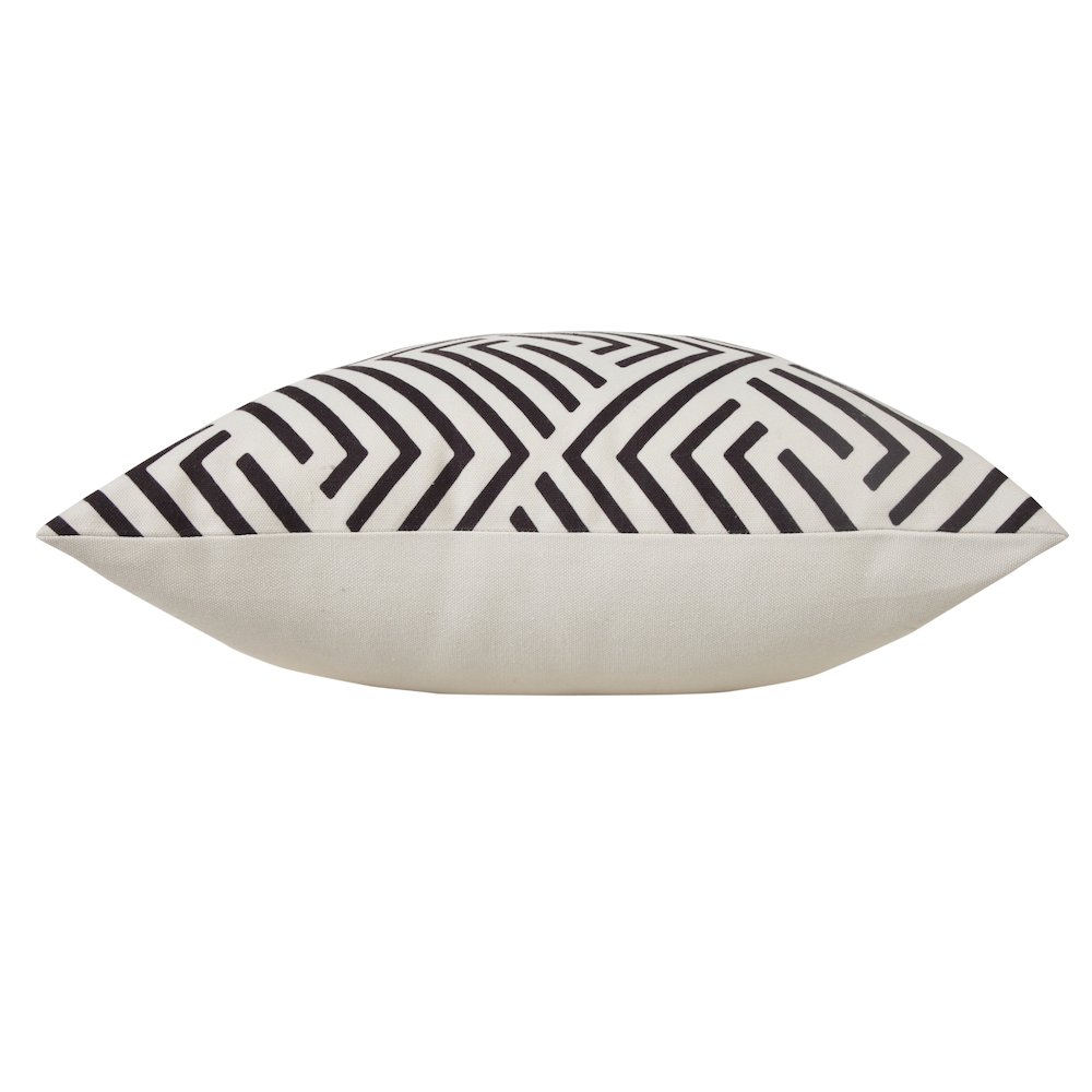 Veranda PET Yarn Poly Filled Pillow in Black/White, 20" x 20". Picture 6