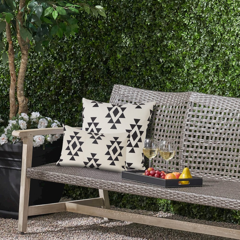 Veranda PET Yarn Poly Filled Pillow in Black/White, 20" x 20". Picture 4