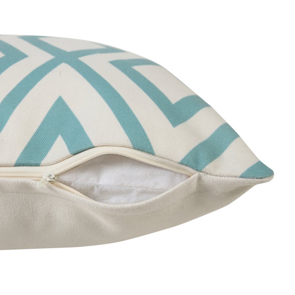 Veranda PET Yarn Poly Filled Pillow in Blue/White, 20" x 20". Picture 3