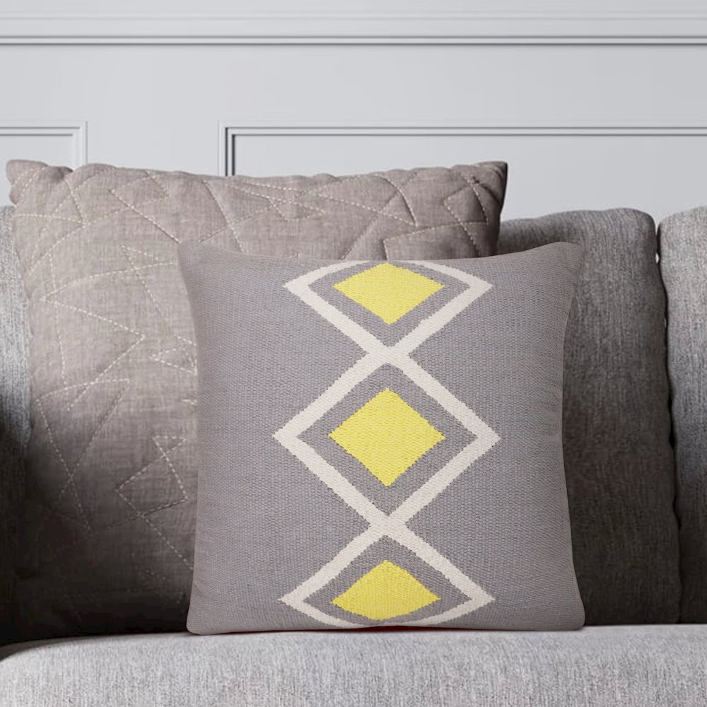 Ox Bay Hand-Woven Gray/White Diamond All-Natural Cotton Pillow Cover. Picture 9