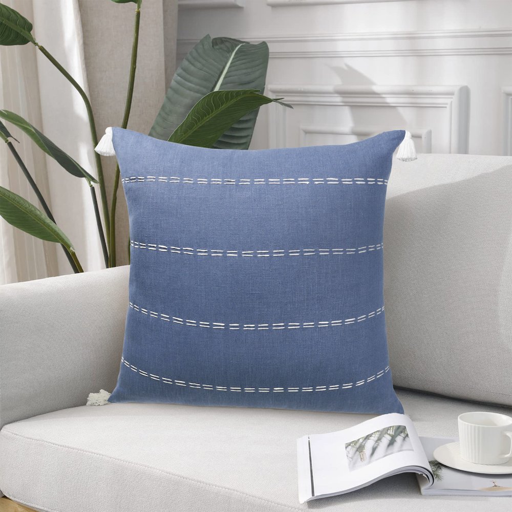 Estate Linen Poly Filled Pillow in Blue/Ivory, 20" x 20". Picture 2