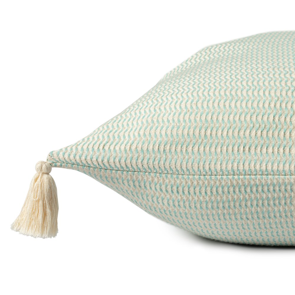 Breezy Turkish Cotton Poly Filled Pillow in Green, 18" x 18". Picture 5