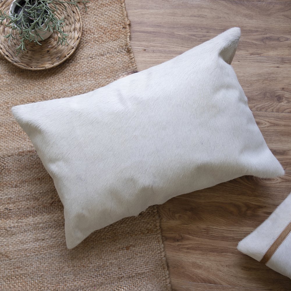 Austin Leather blend Poly Filled Pillow in Ivory, 16" x 24". Picture 2