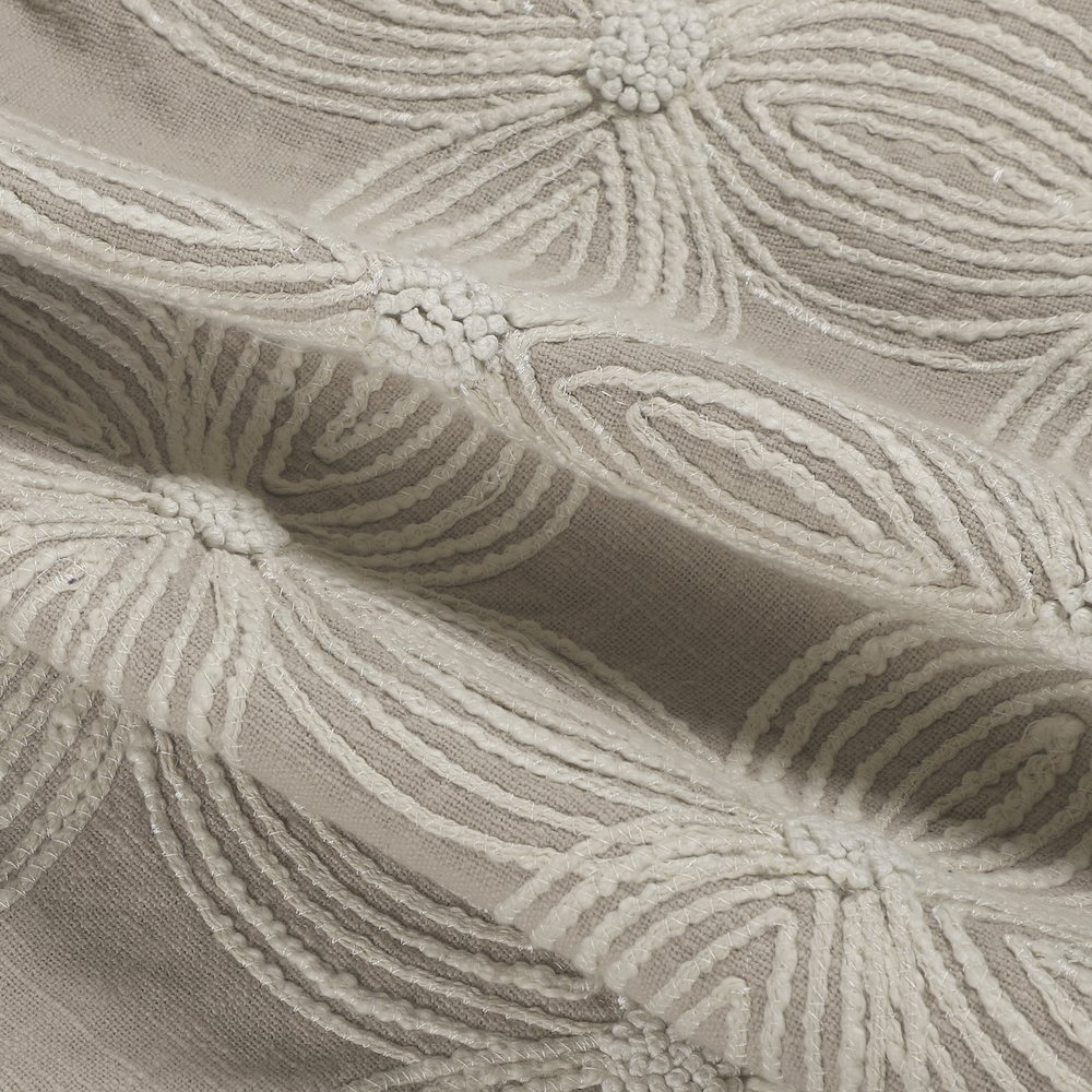 Eden Cotton Poly Filled Pillow in Beige/Ivory, 16" x 24". Picture 4