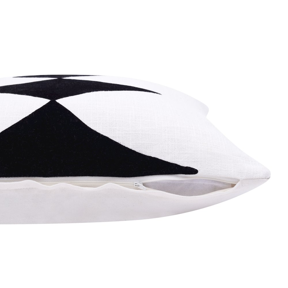 Stacy Garcia Cotton Blend Poly Filled Pillow in Black/White, 20" x 20". Picture 4