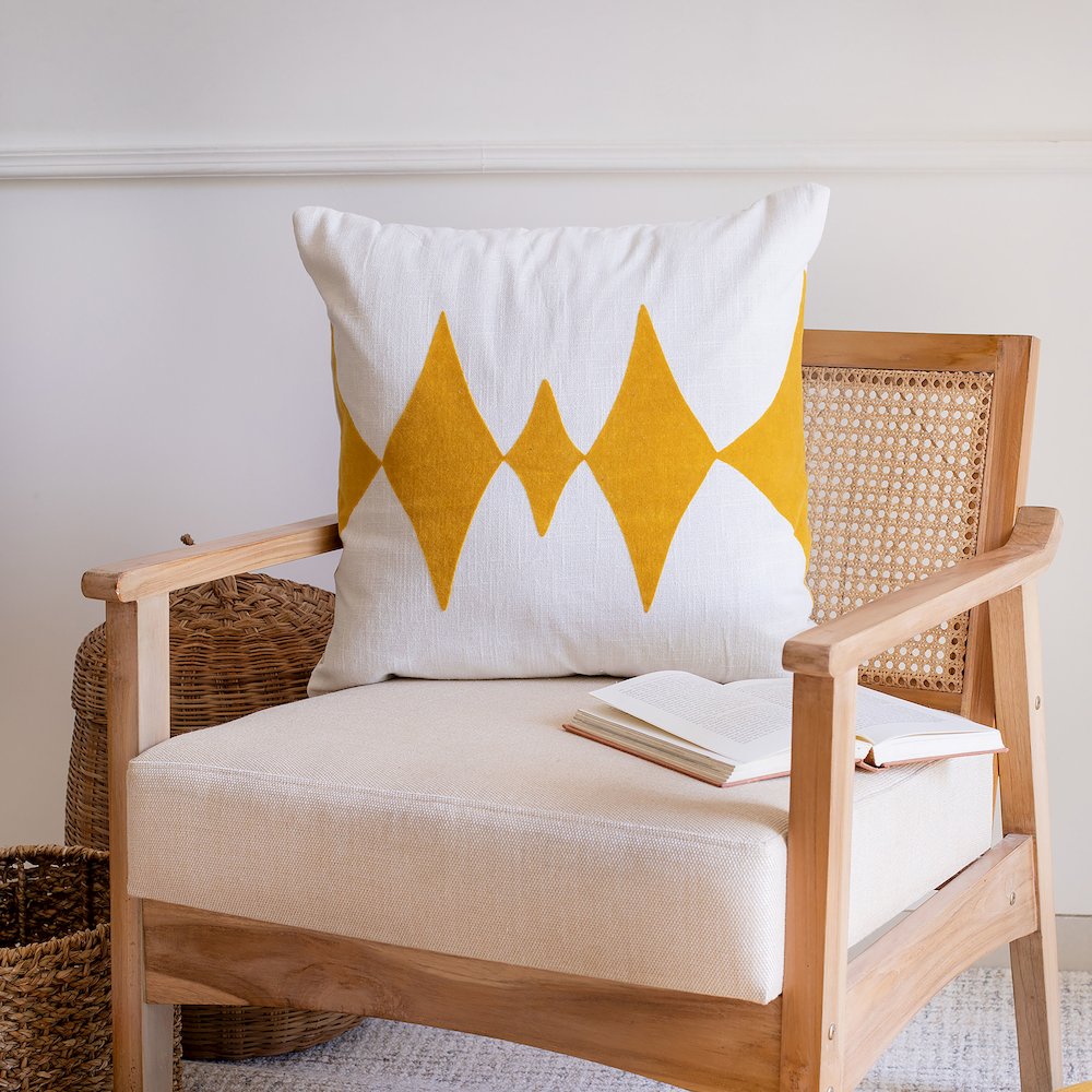 Stacy Garcia Cotton Blend Poly Filled Pillow in Yellow/White, 20" x 20". Picture 2