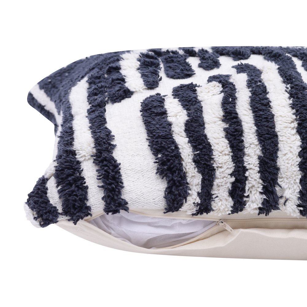 Stacy Garcia Cotton Poly Filled Pillow in Blue/White, 22" x 22". Picture 4