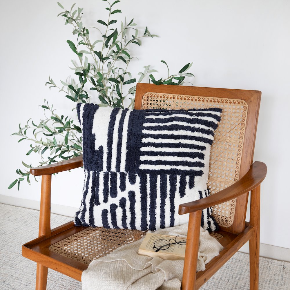 Stacy Garcia Cotton Poly Filled Pillow in Blue/White, 22" x 22". Picture 8