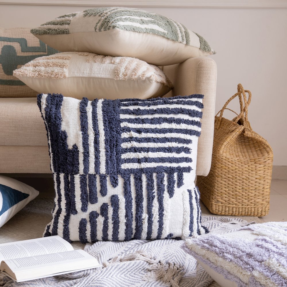 Stacy Garcia Cotton Poly Filled Pillow in Blue/White, 22" x 22". Picture 9
