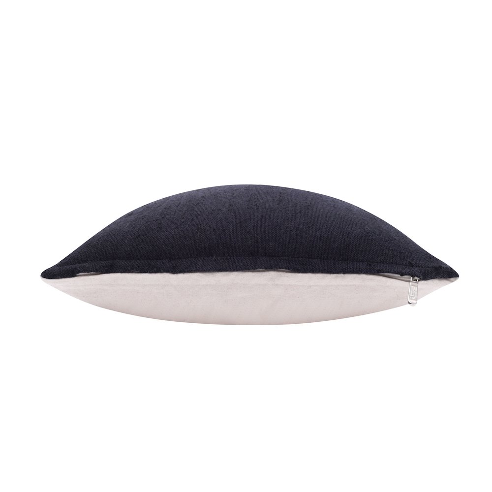Stacy Garcia Linen Blend Poly Filled Pillow in Black, 20" x 20". Picture 5