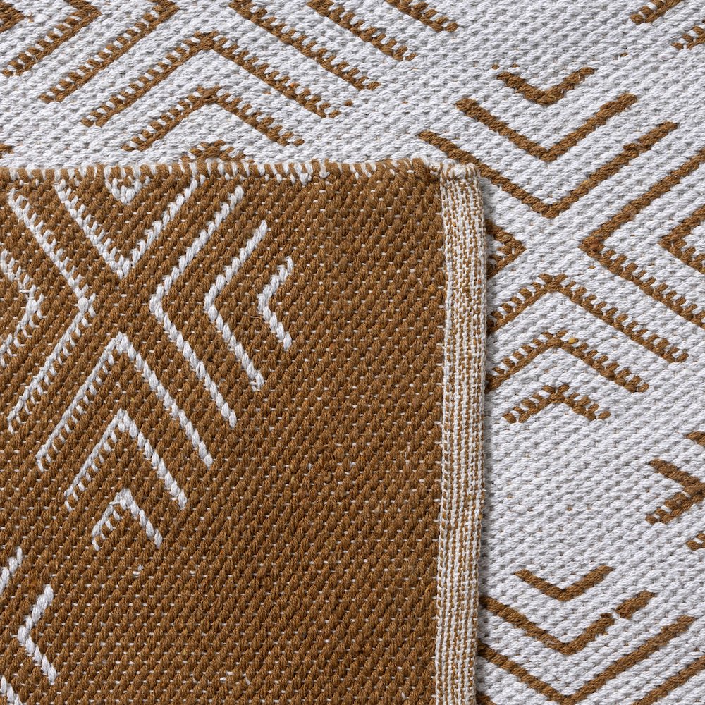 Pomona Cotton Blend Indoor Area Rug in Tan/White 2' x 8'. Picture 5