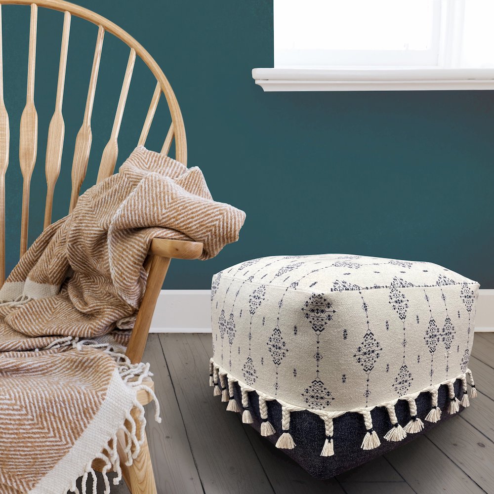 Monarch Cotton Indoor Pouf in Blue/White, 18" x 18" x 14". Picture 10
