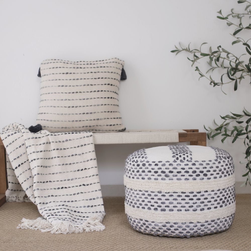 Dash Pouf Cotton Blend Indoor Pouf in White/Blue, 18" x 18" x 14". Picture 9