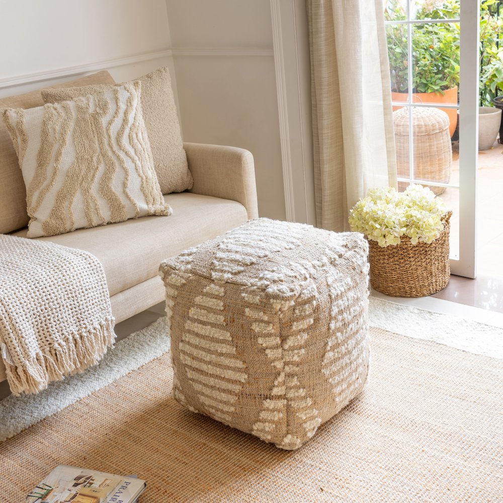 Geoblend Pouf Pouf in Brown/Ivory 18" x 18" x 18". Picture 2