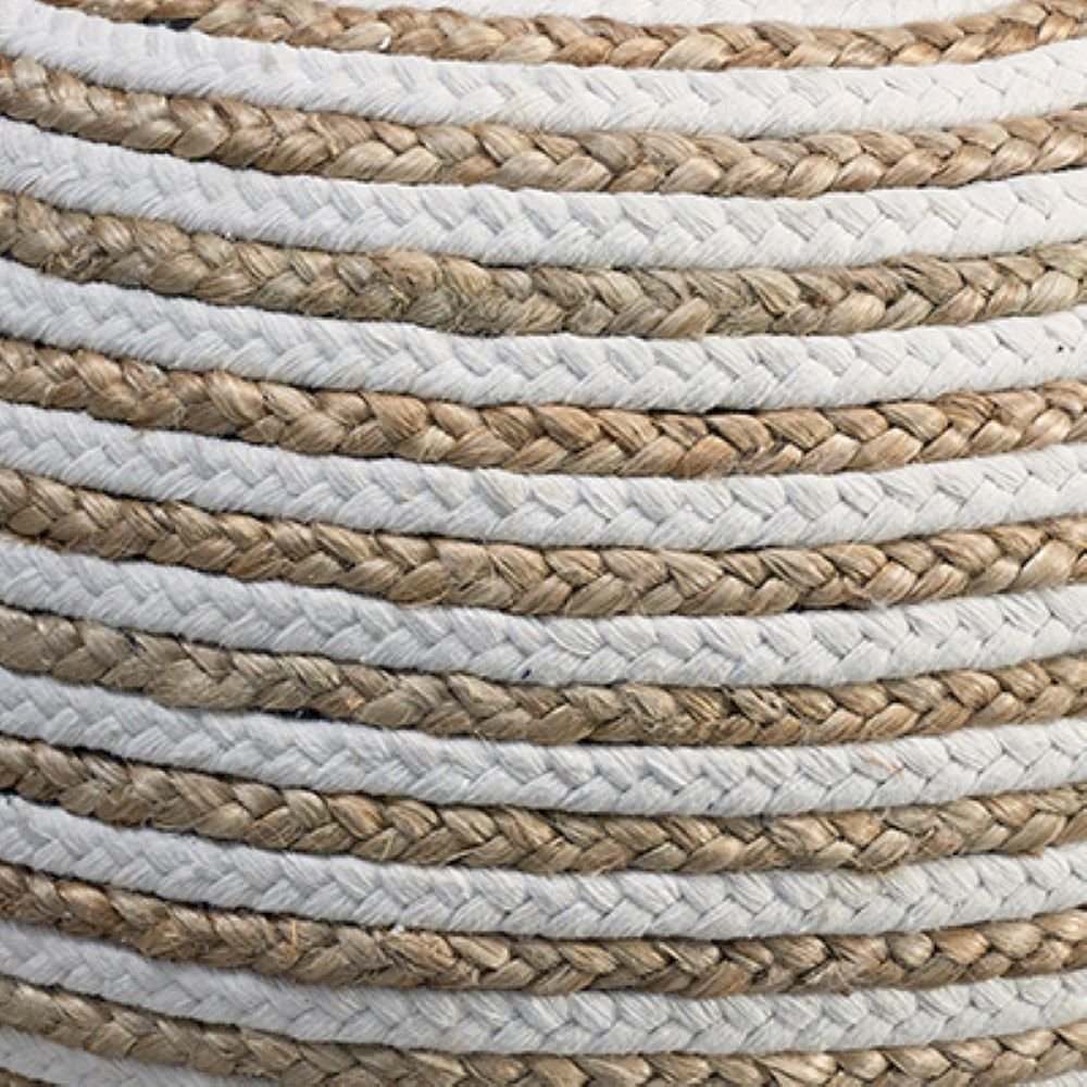 Coverlet Cotton in Cream 96" x 110". Picture 3