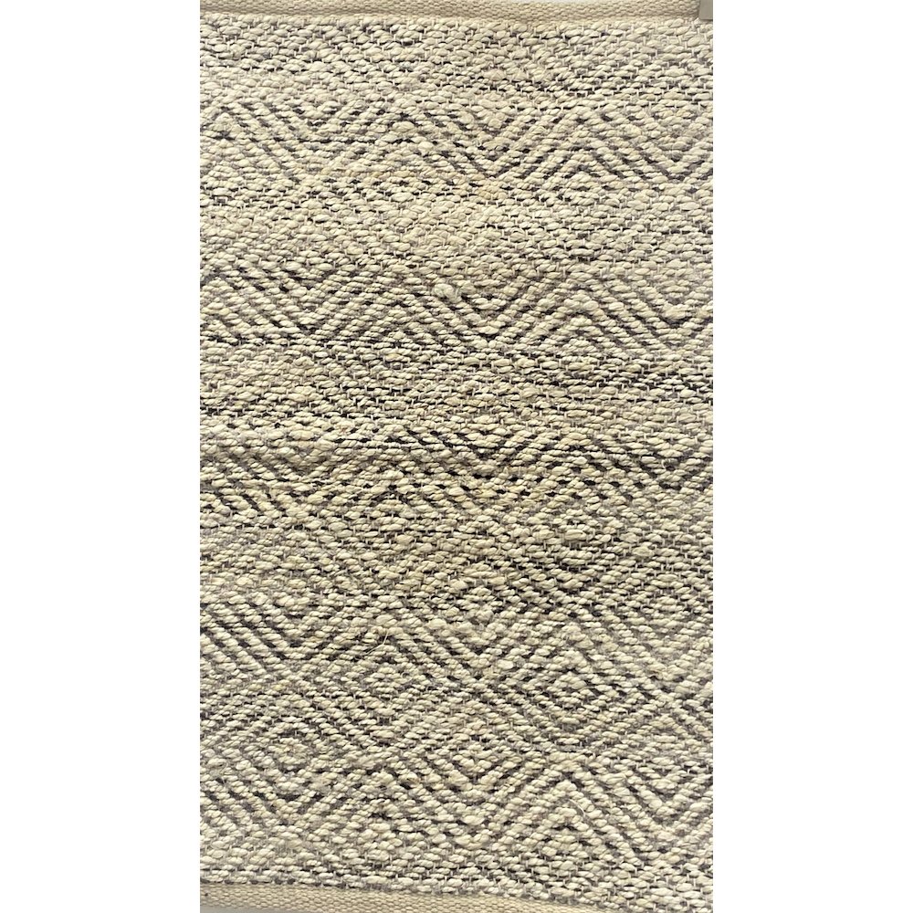 Hand-Woven Geometric Gray and Jute Rug. Picture 1