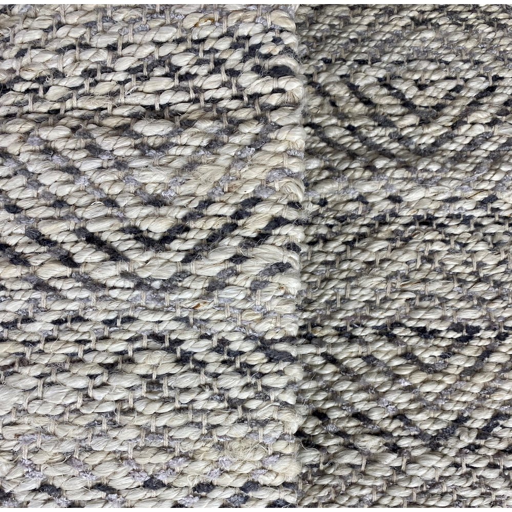 Hand-Woven Geometric Gray and Jute Rug. Picture 2