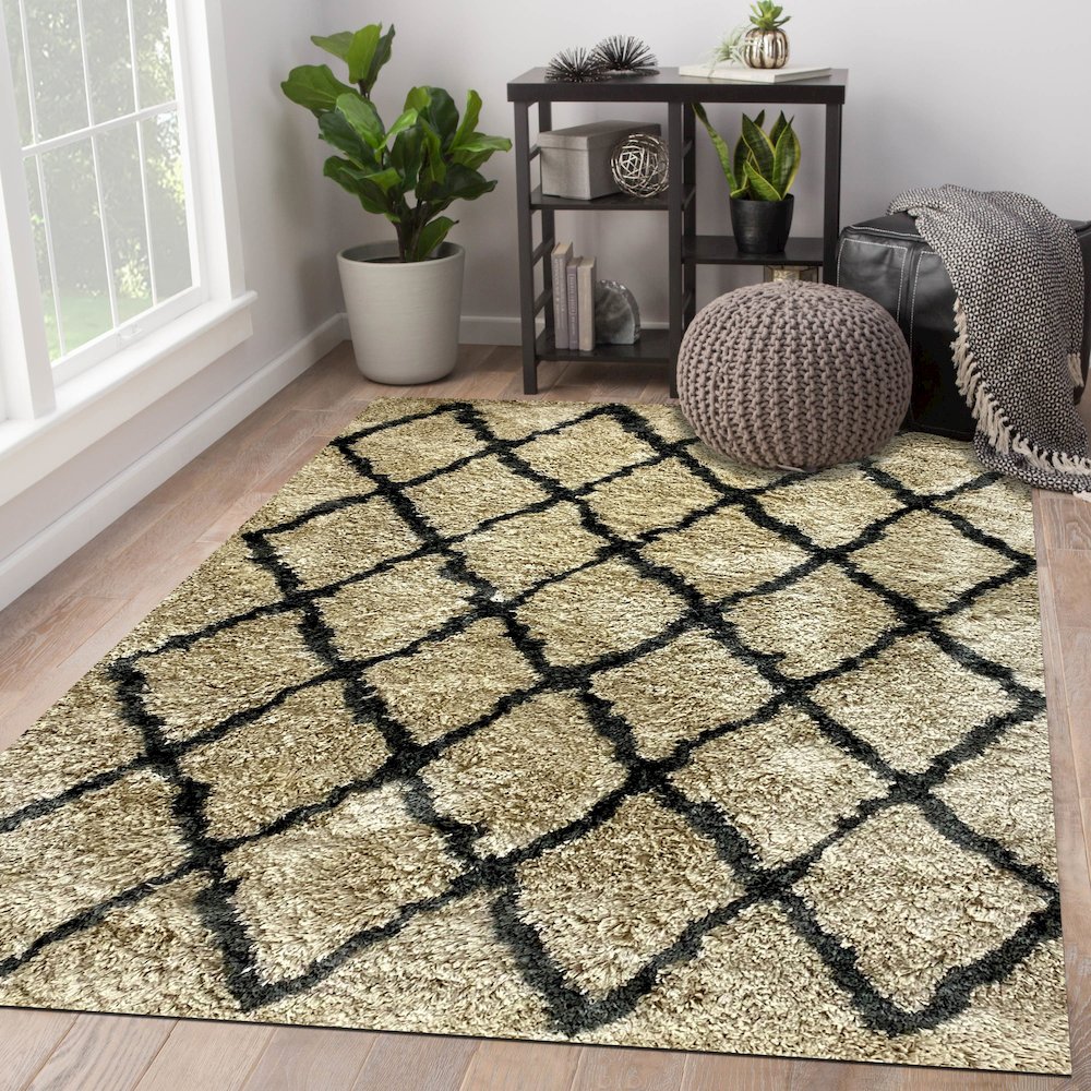 Cream and Charcoal Moroccan Geometric Shag Rug. Picture 6