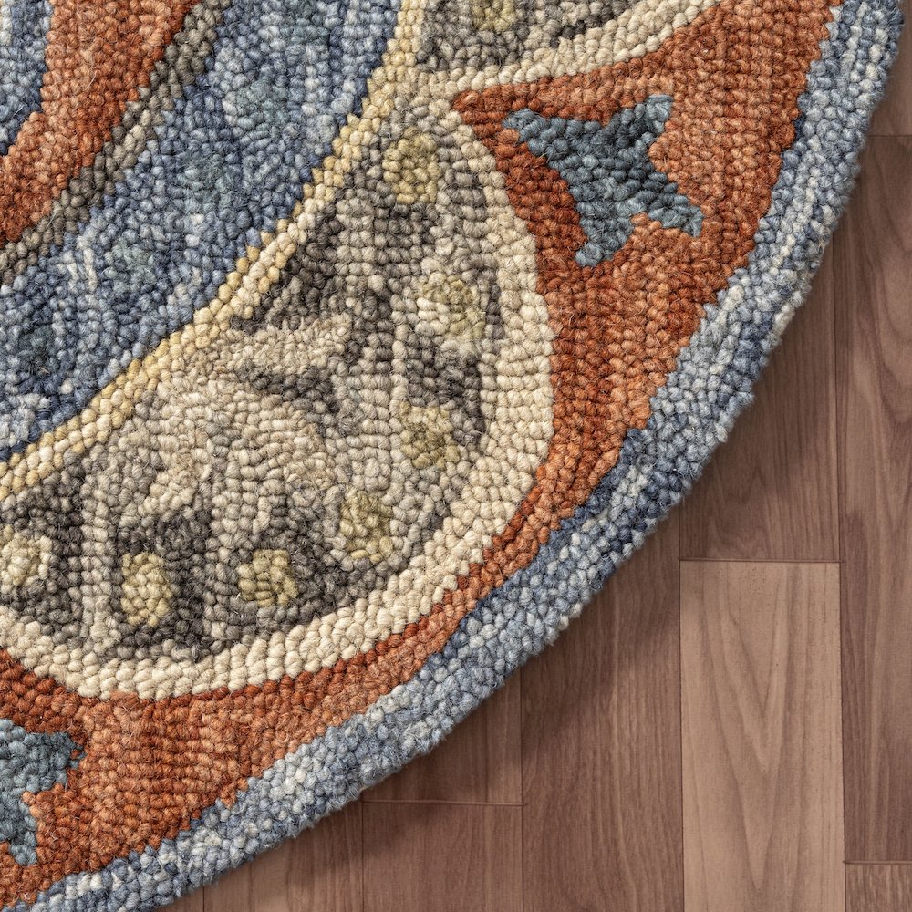 Rust Floral Farmhouse Hand-Woven Wool Indoor Area Rug. Picture 7
