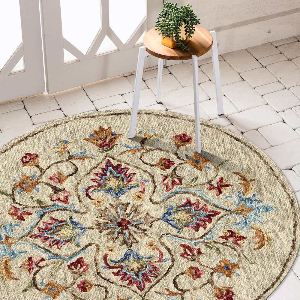Floral Oasis Area Rug. Picture 7