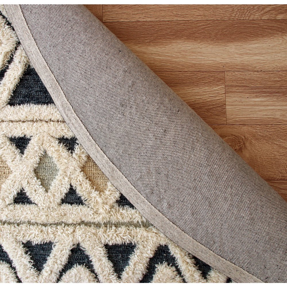 Tufted Geometric Diamonds and Stripes Round Rug. Picture 2