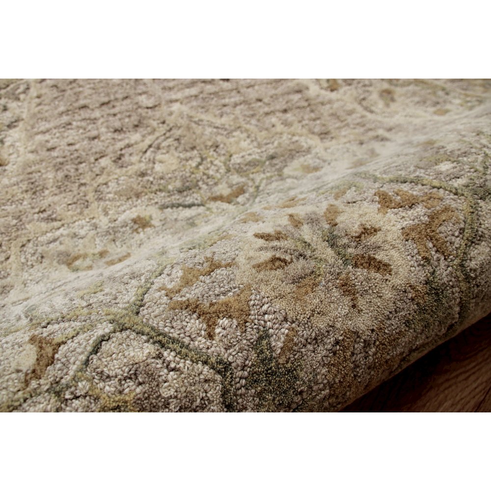 Traditional Cottage Medallion Round Rug. Picture 5