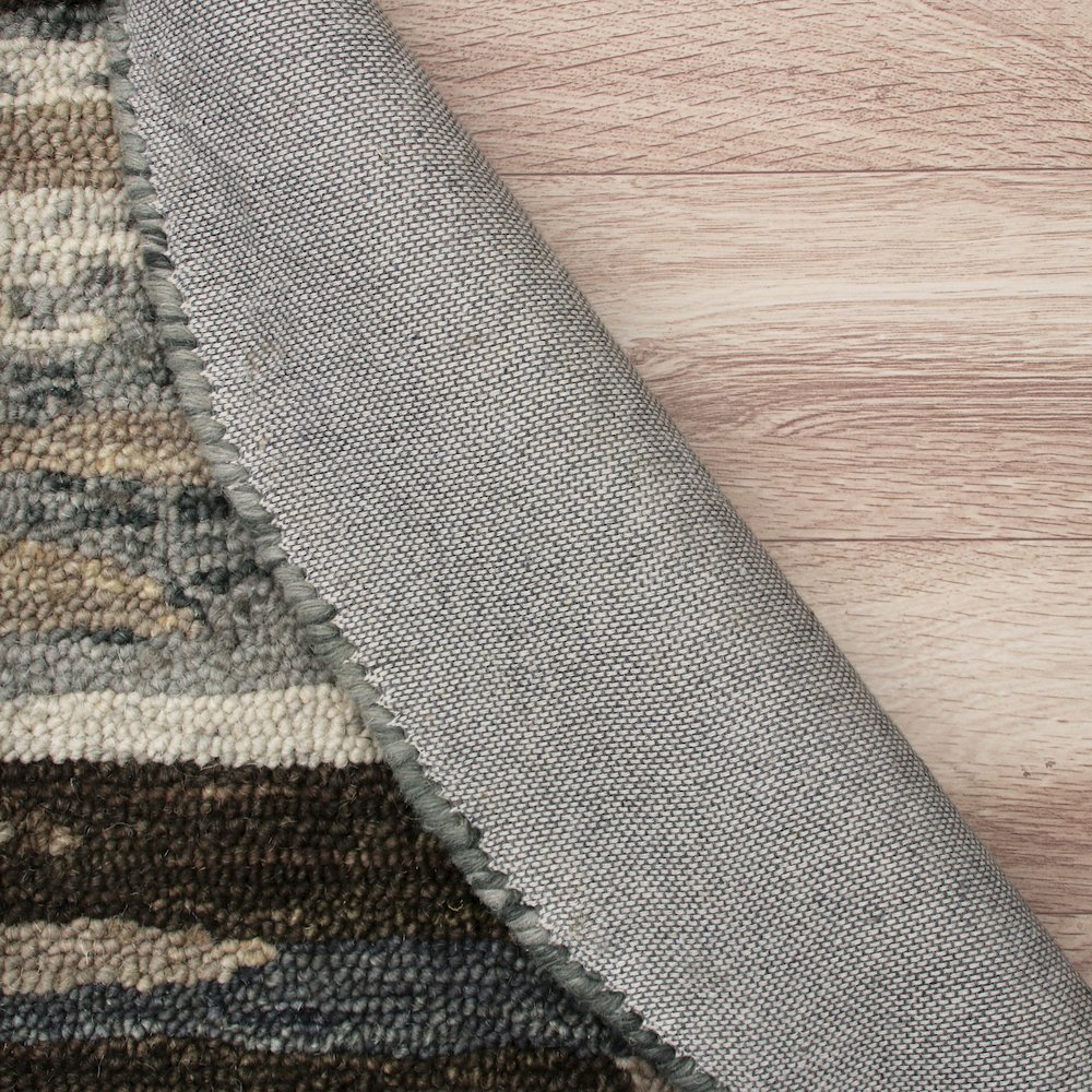 Distressed Cabin Camouflage Round Rug. Picture 2