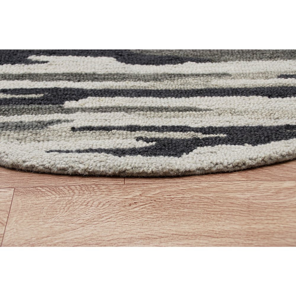 Distressed Cabin Camouflage Round Rug. Picture 4