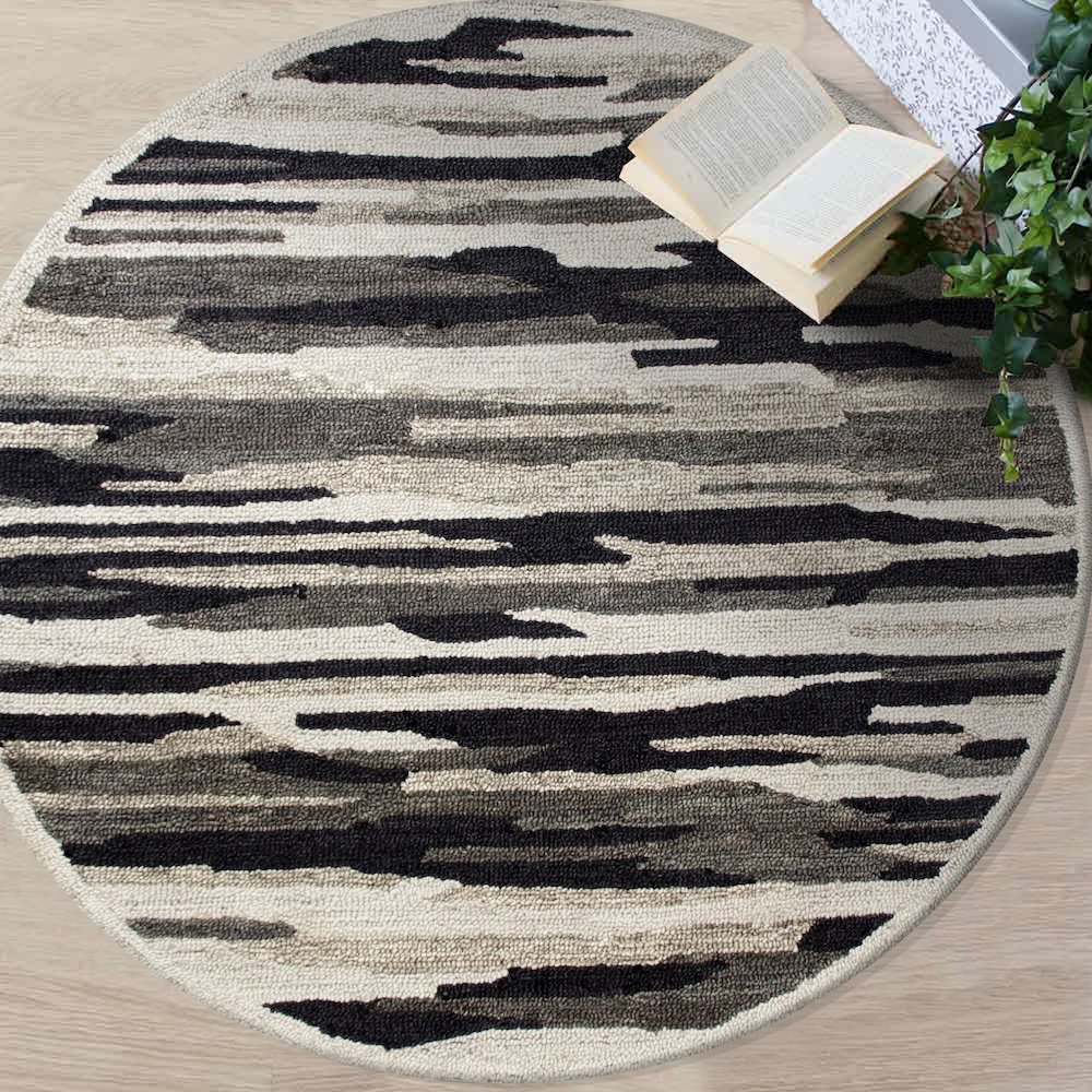 Distressed Cabin Camouflage Round Rug. Picture 6