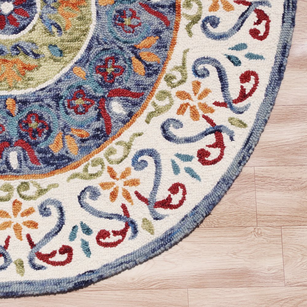 Floral Medallion Mosaic Round Rug. Picture 2
