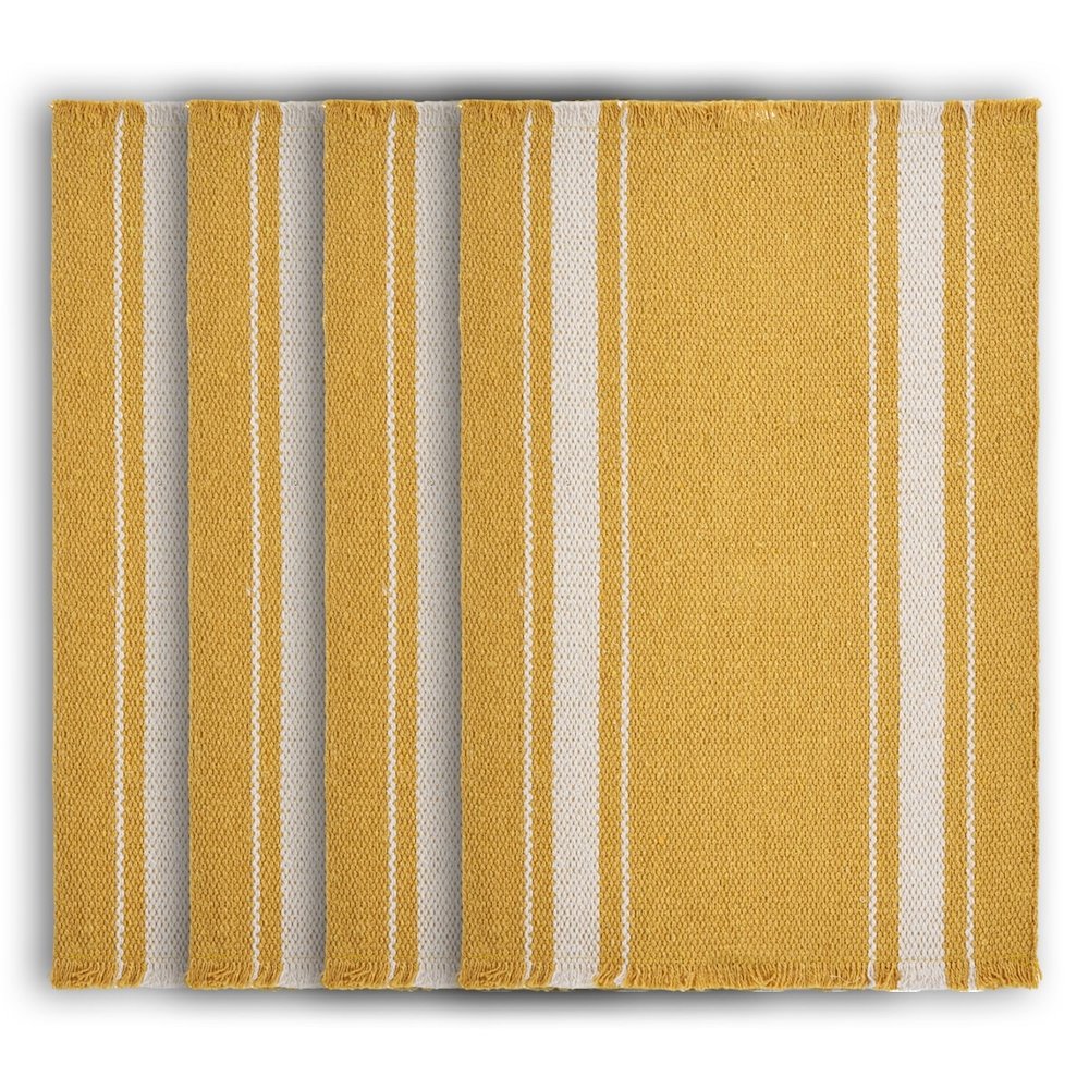 Striped Sunny Day Fringed Place Mat. Picture 1