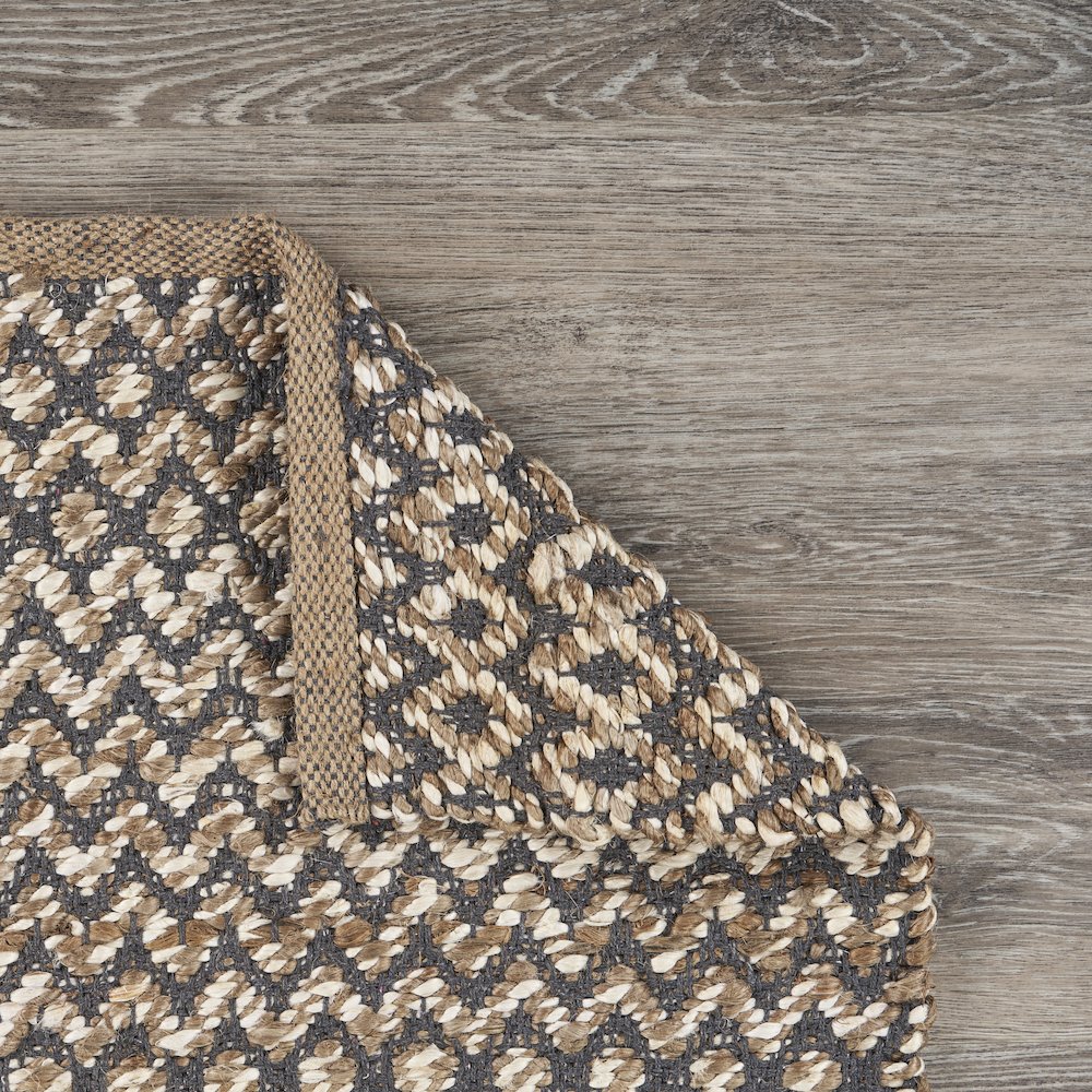 Reversible Deep Gray Chevron Runner. Picture 3