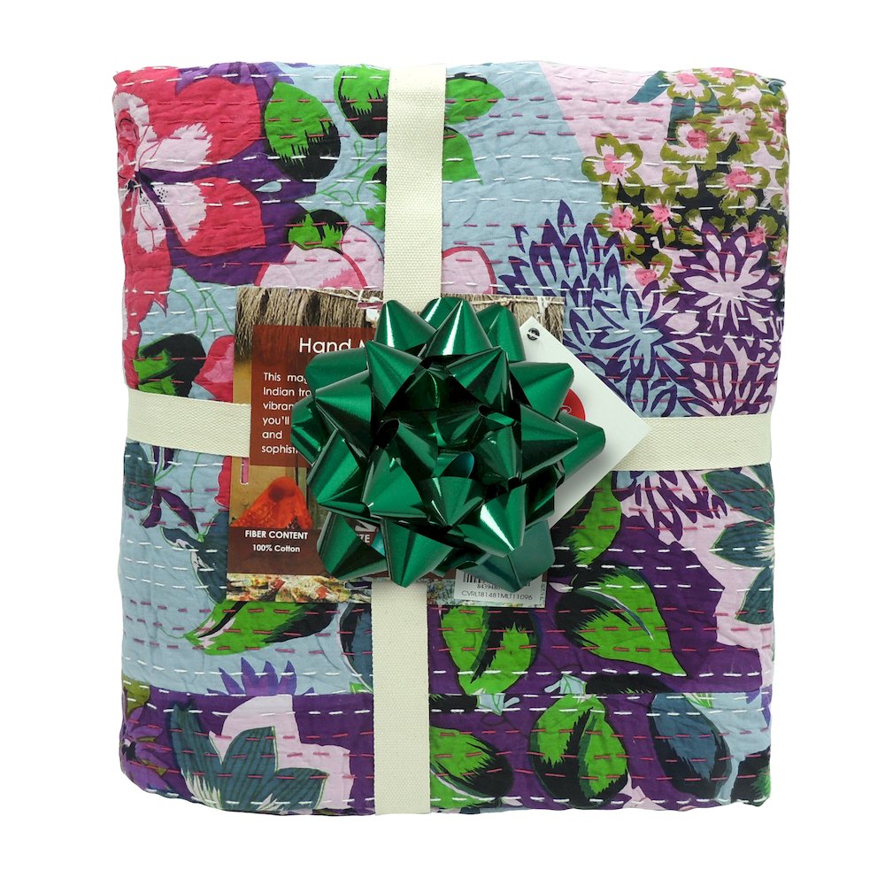 Pink Patchwork Hand-Stitched One-of-a-Kind Cotton Kantha Throw Blanket. Picture 4