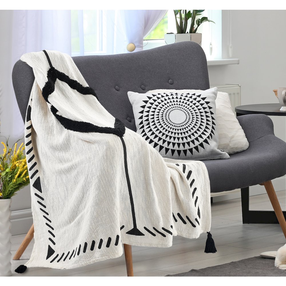 Black/White Diamond Hand-Woven All-Natural Cotton Throw Blanket. Picture 7