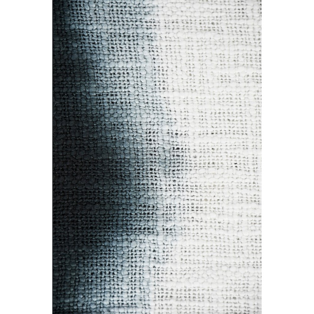 Black/White Ombre Hand-Woven All-Natural Cotton Throw Blanket. Picture 4