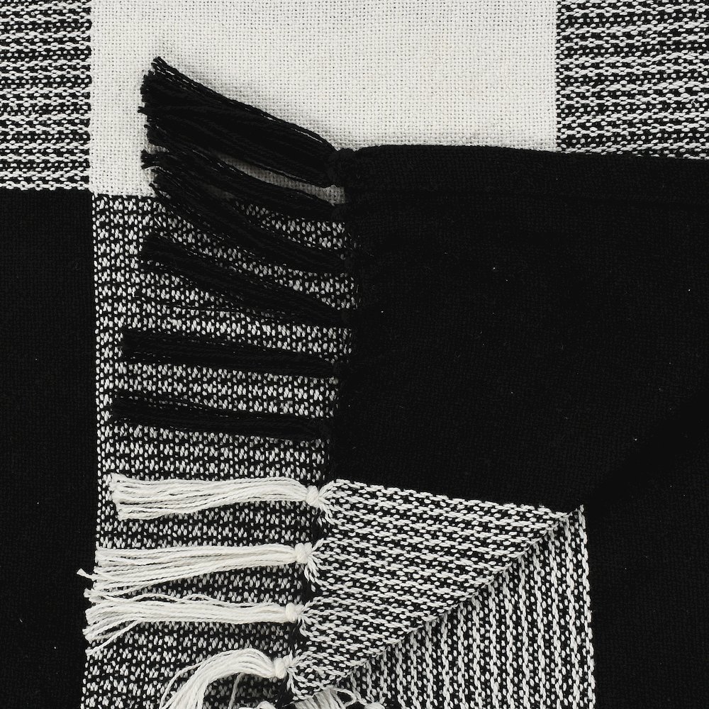 Black/White Tartan/Plaid Hand-Woven All-Natural Cotton Throw Blanket. Picture 5