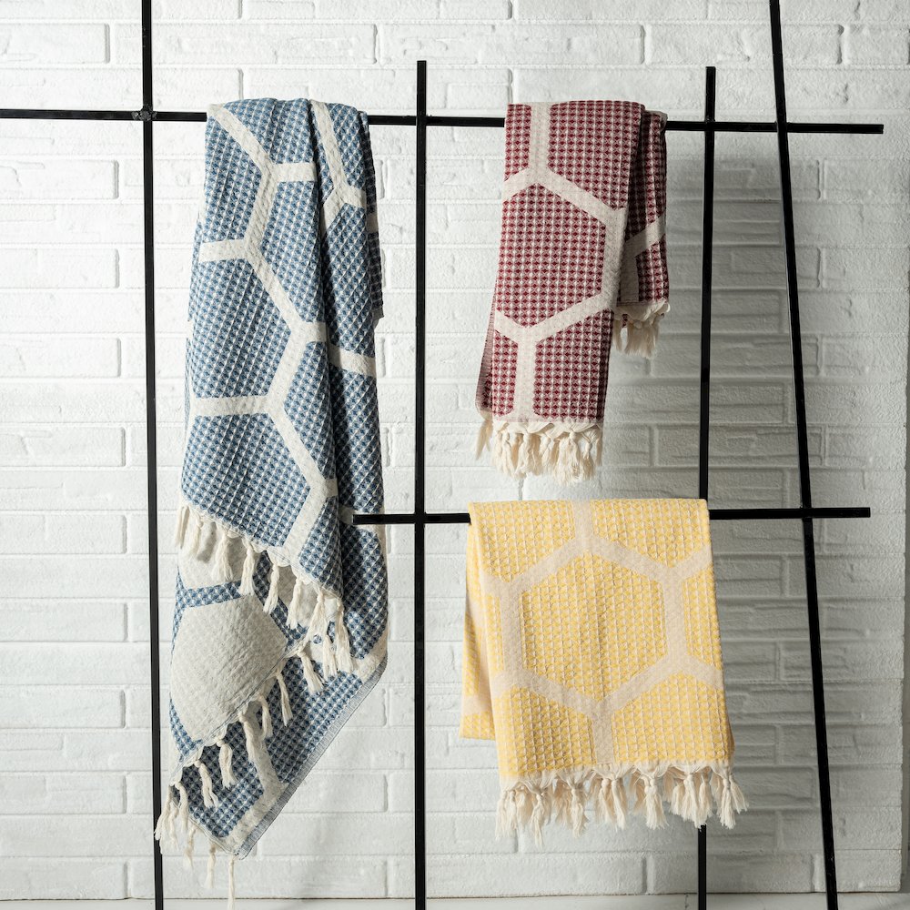 Avery Geometric/Honeycomb All-Natural Turkish Cotton Throw Blanket, Blue. Picture 7
