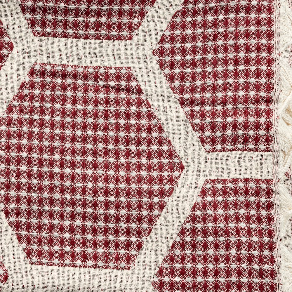 Avery Geometric/Honeycomb All-Natural Turkish Cotton Throw Blanket, Red. Picture 6