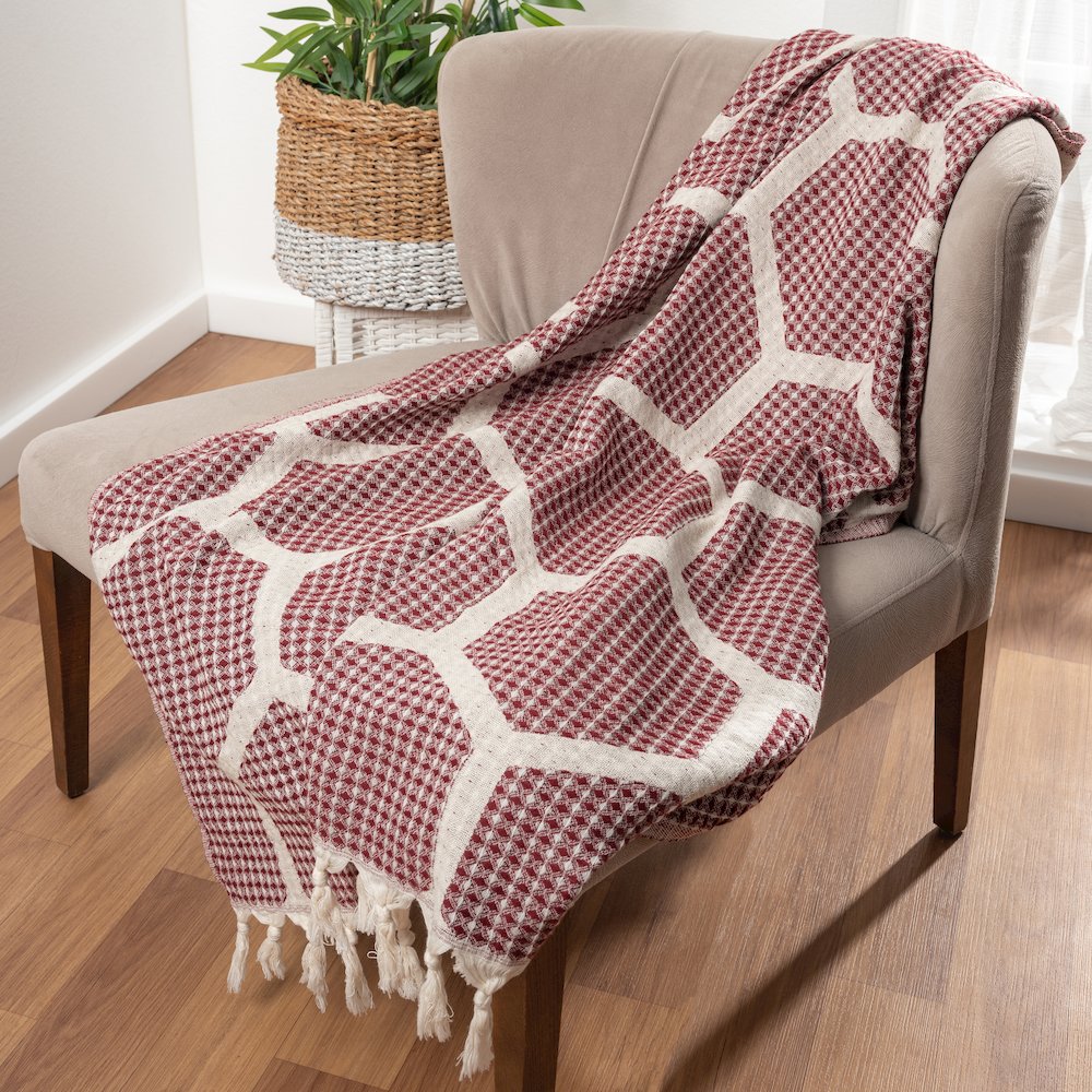 Avery Geometric/Honeycomb All-Natural Turkish Cotton Throw Blanket, Red. Picture 8