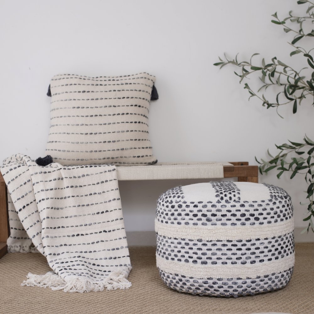 White/ Navy Striped Ombre Nautical Flatweave Throw Blanket. Picture 8