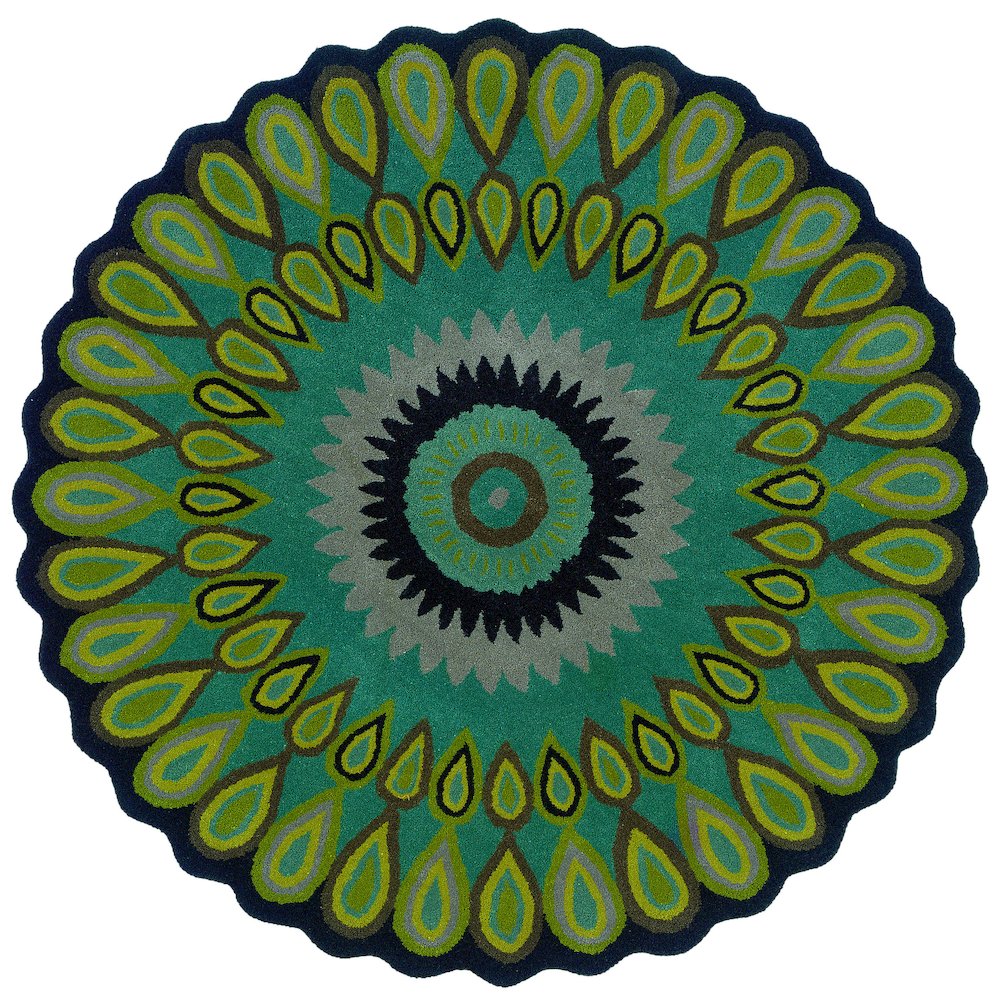 Traditional Peacock Indoor Area Rug. Picture 1