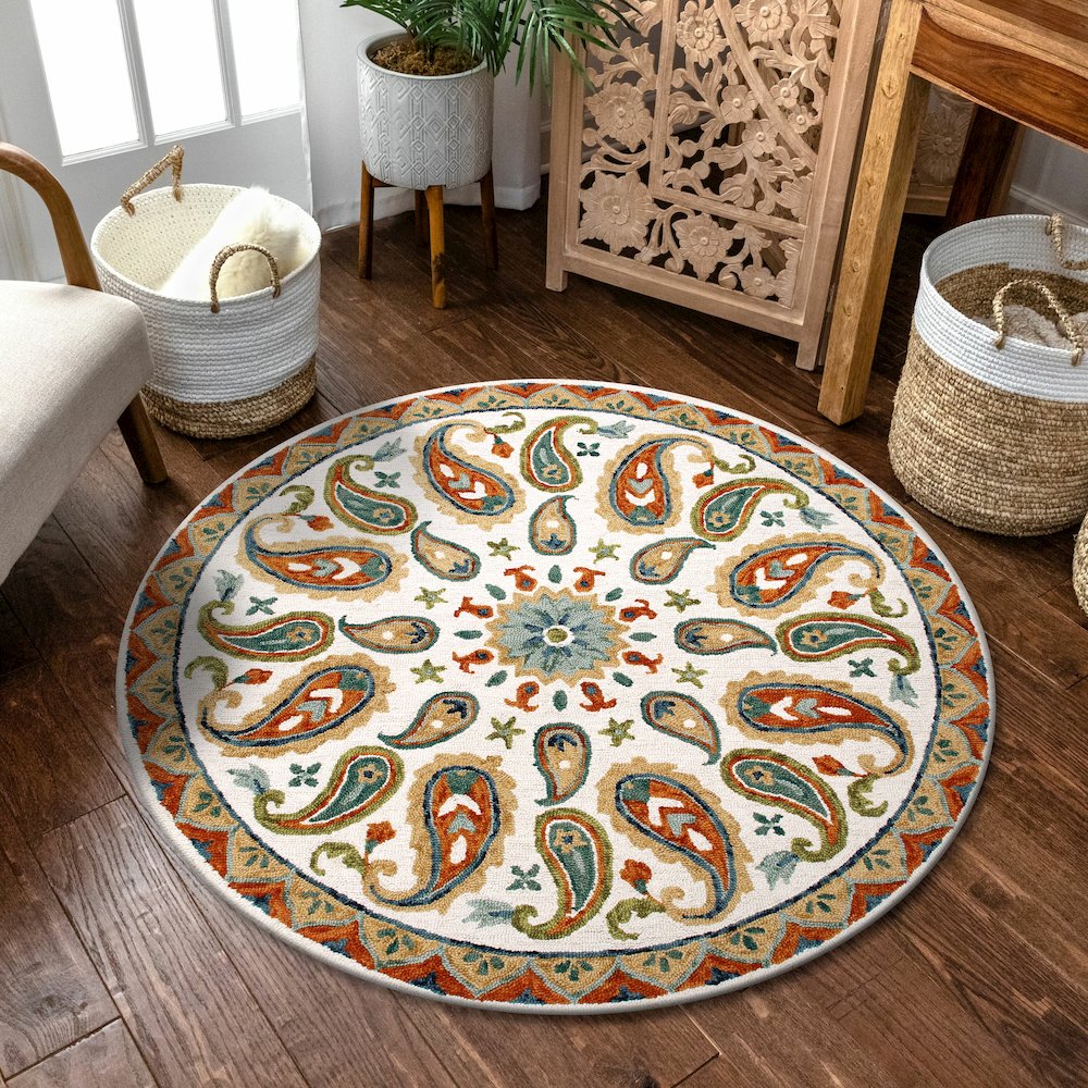 Multicolored Paisley Paradise Medallion Round Rug. Picture 2